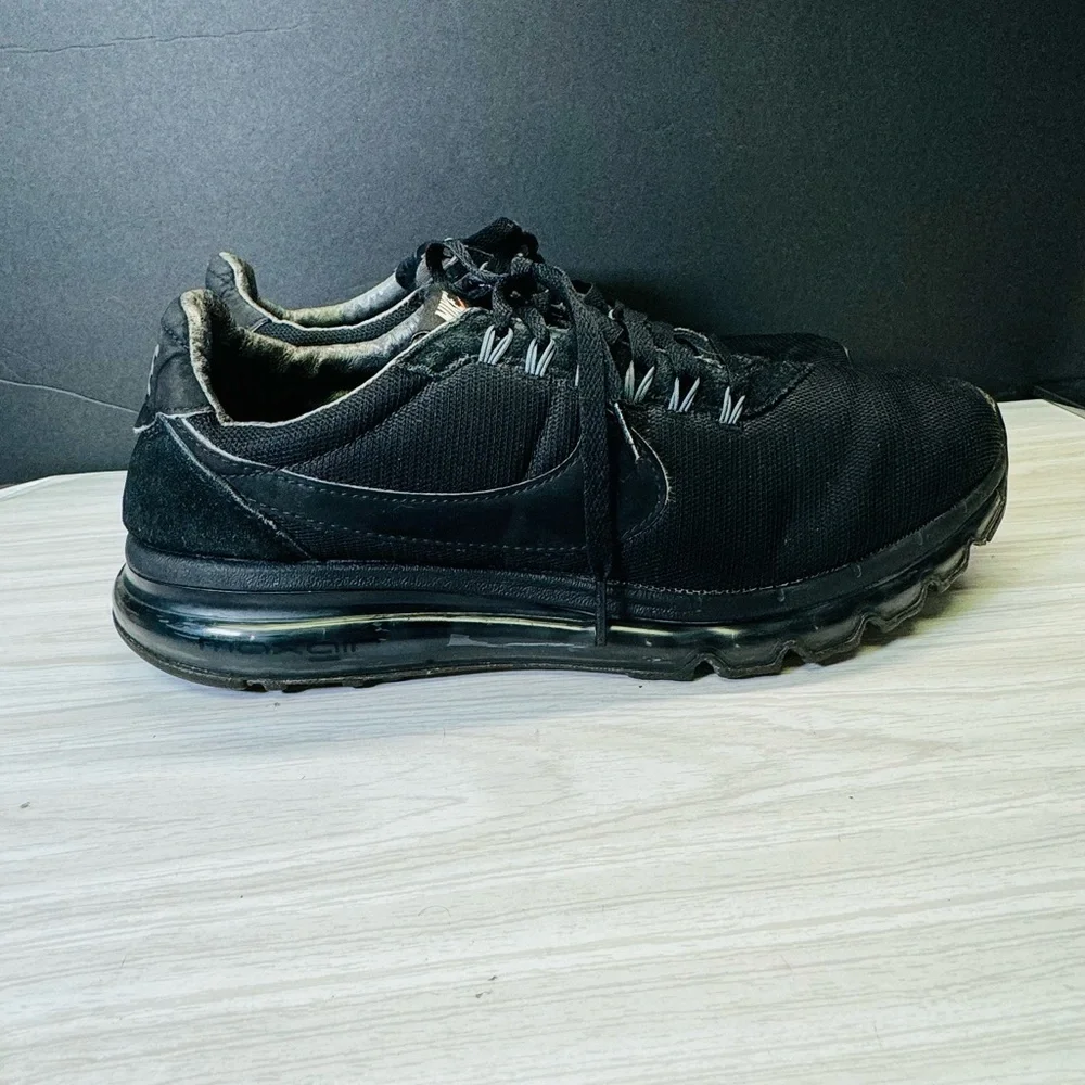 Nike  AIR MAX LD-Zero Men’s Size 12M Athletic Running Sneaker (mesh,leather)